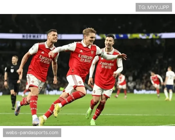 阿森纳三连胜势头强劲 进攻火力全面爆发状态正佳