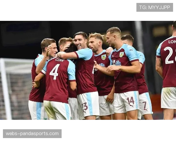 维拉凭马伦双响主场2比1击败伯恩利再取宝贵三分